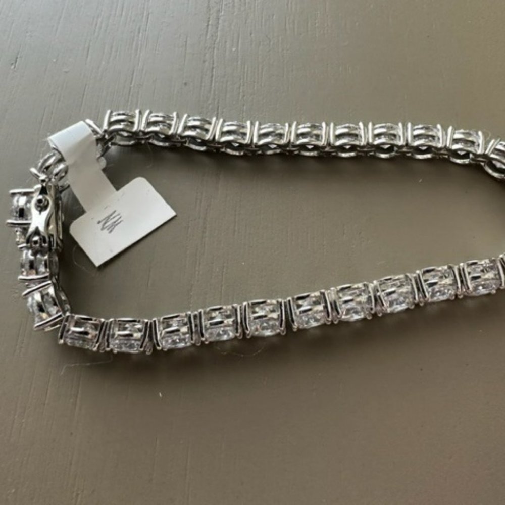 NEW 30ct Tennis Bracelet Just purchased Ring May 8, 2023 To Big - Picture 3 of 7